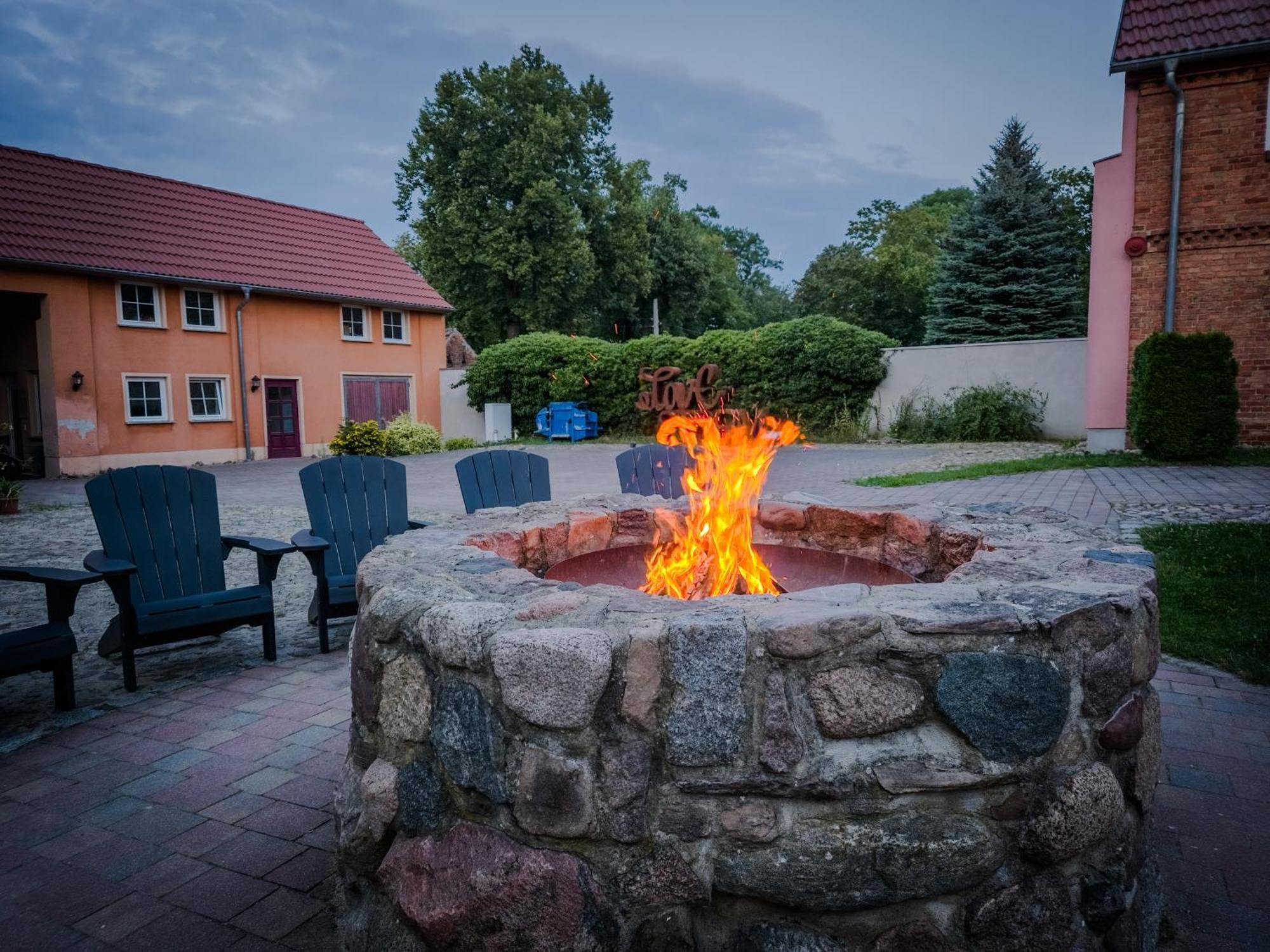 Project June - Ehemals Landgasthof Jueterbog Eksteriør billede